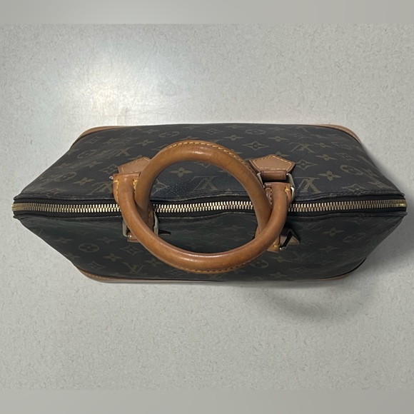 Louis Vuitton Alma PM Monogram Canvas - Picture 9 of 16